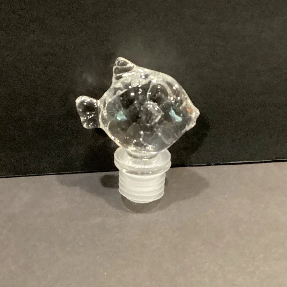 Clear Glass Fish Bottle Stopper - Decorative Aquarium Theme